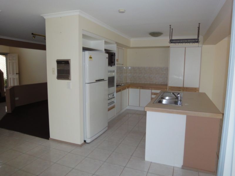 1/4 Tradewinds Drive, Banksia Beach QLD 4507