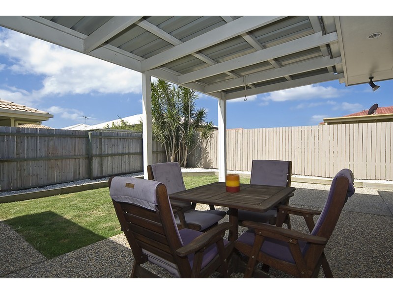 2 Barklya Cescent, Bongaree QLD 4507