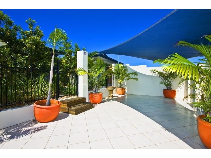 102 Kangaroo Avenue, Bongaree QLD 4507