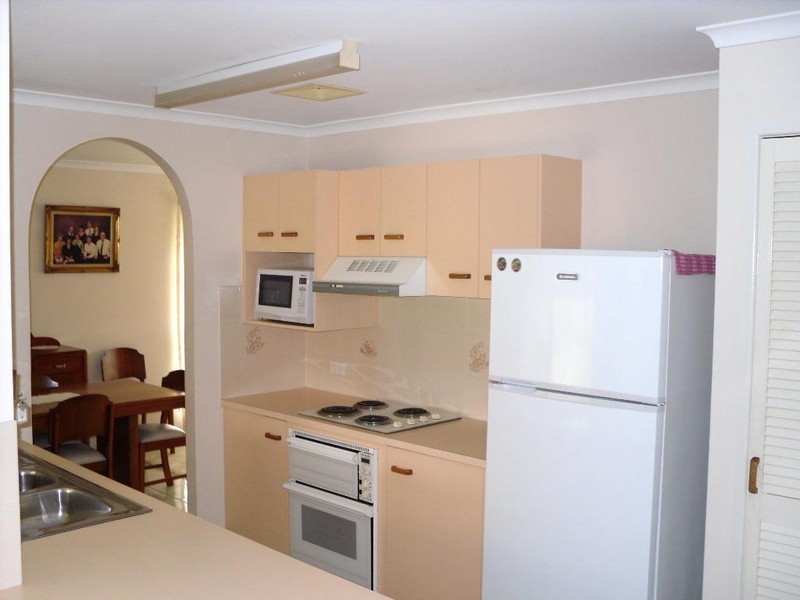 4 Village Avenue, Bongaree QLD 4507