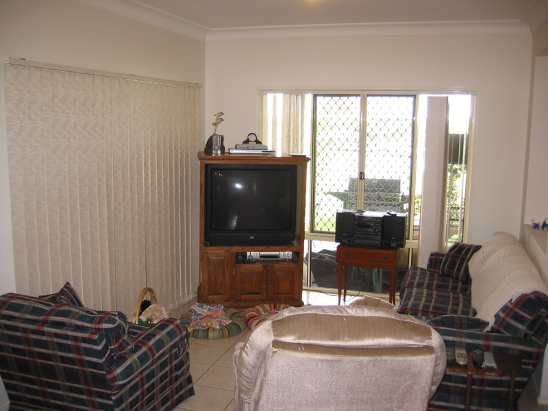 53 Headsail Drive, Banksia Beach QLD 4507