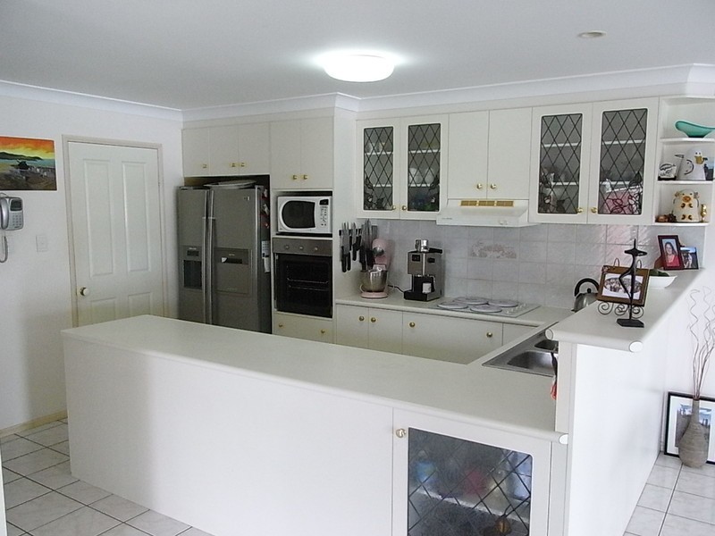 2/10 Tasman Court, Banksia Beach QLD 4507