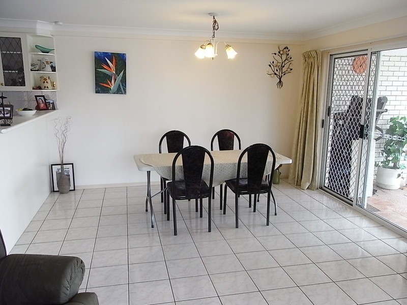 2/10 Tasman Court, Banksia Beach QLD 4507