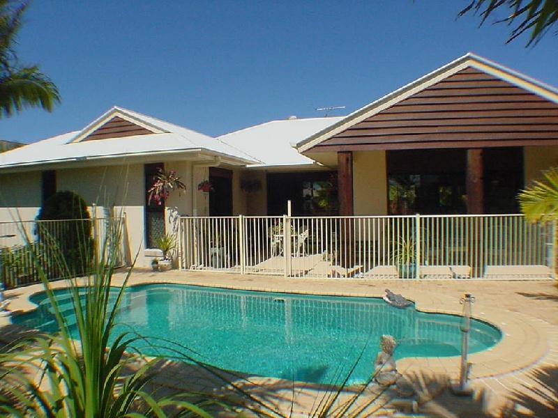 1 Swordfish Place, Banksia Beach QLD 4507
