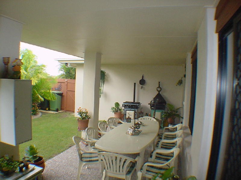1 Swordfish Place, Banksia Beach QLD 4507