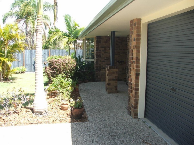 30  Mackeral Street, Sandstone Point QLD 4511