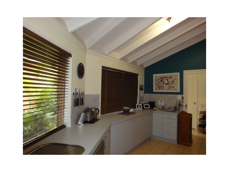 26 Dianthus Avenue, Banksia Beach QLD 4507