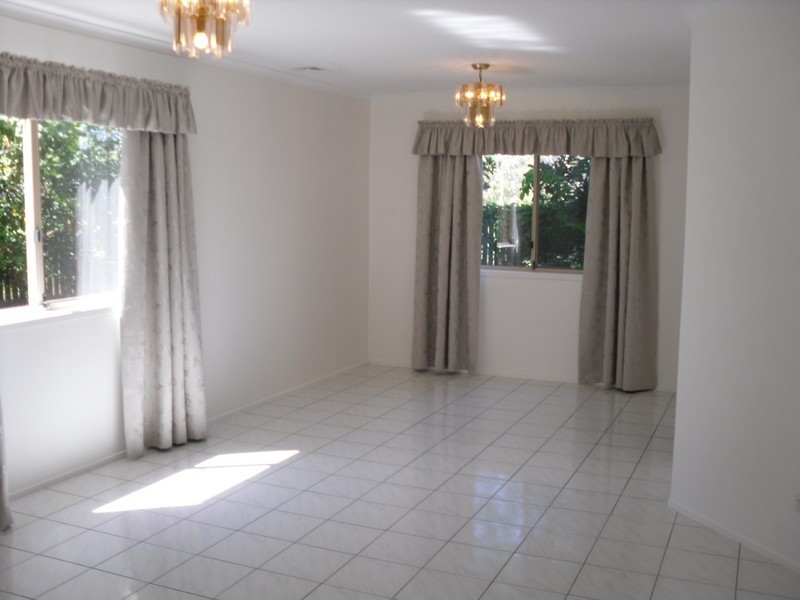 22 Anchor Court, Banksia Beach QLD 4507