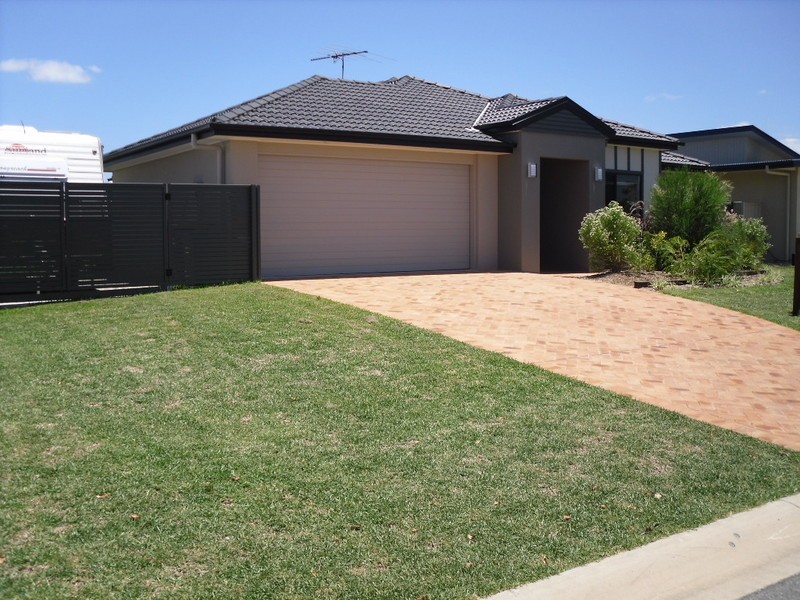 23  Raptor Parade, Banksia Beach QLD 4507