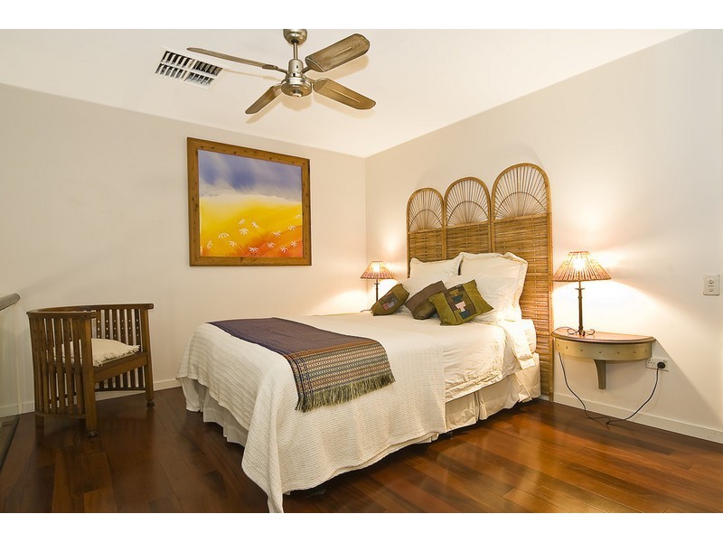 A16 Spinnaker Drive, Sandstone Point QLD 4511