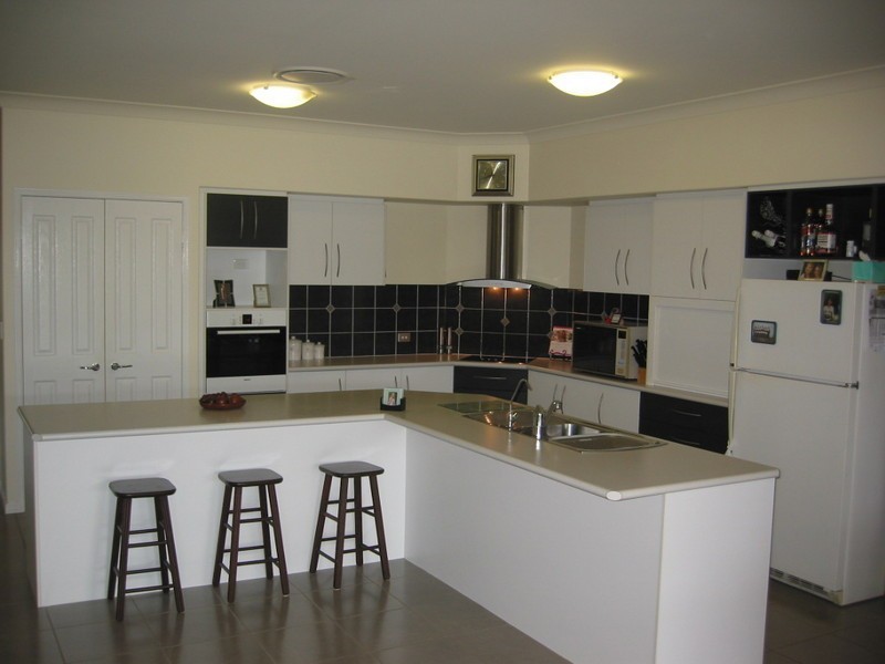 87 Raptor Parade, Banksia Beach QLD 4507
