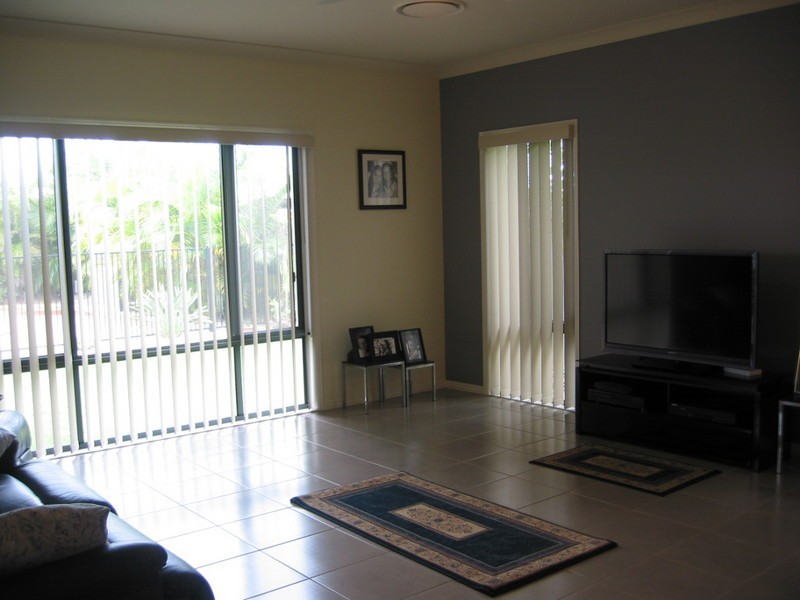 87 Raptor Parade, Banksia Beach QLD 4507