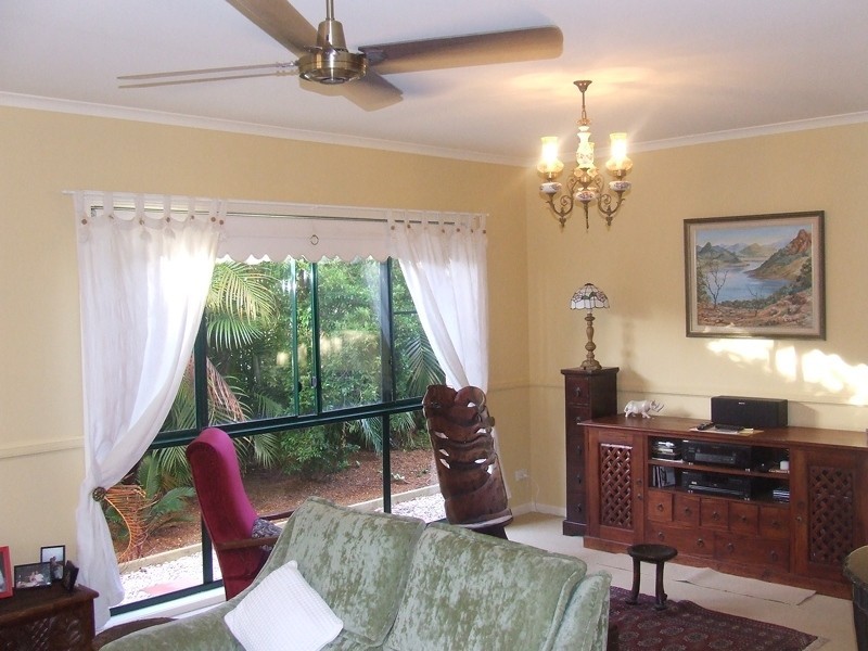 62 Headsail Drive, Banksia Beach QLD 4507