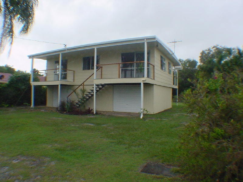 37 Alpinia Avenue, Banksia Beach QLD 4507