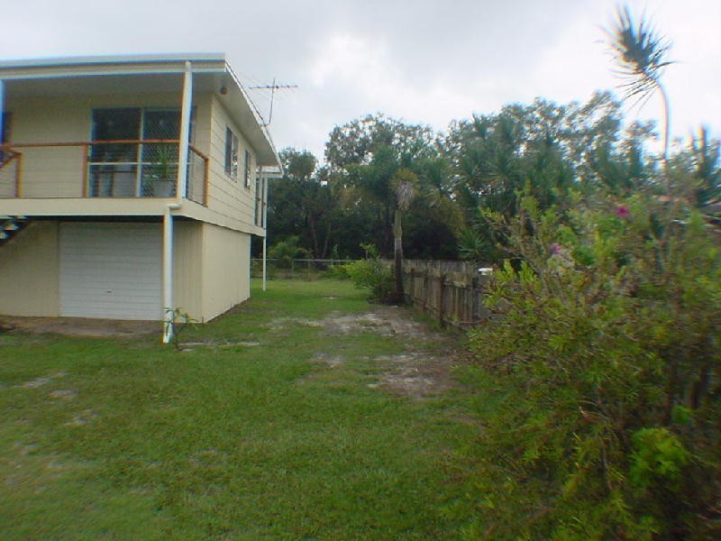 37 Alpinia Avenue, Banksia Beach QLD 4507