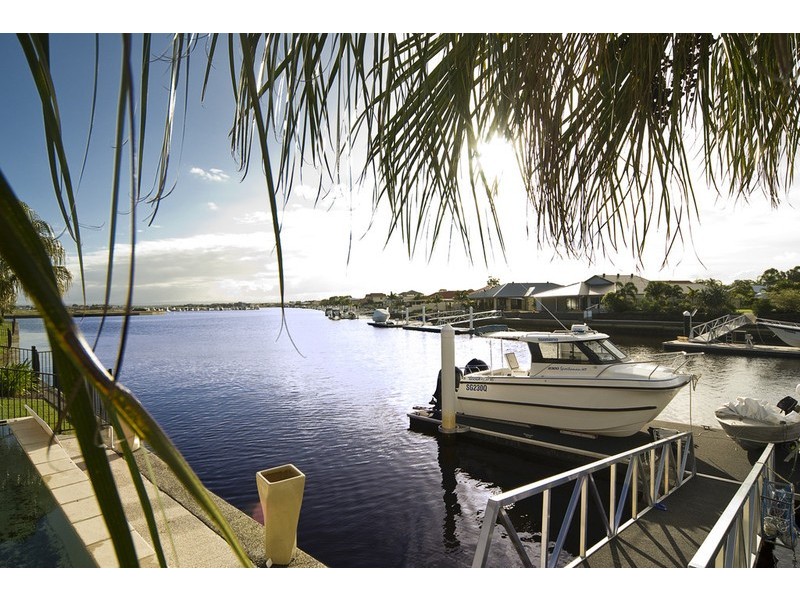 34 Raptor Parade, Banksia Beach QLD 4507