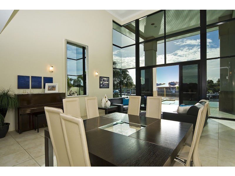 34 Raptor Parade, Banksia Beach QLD 4507