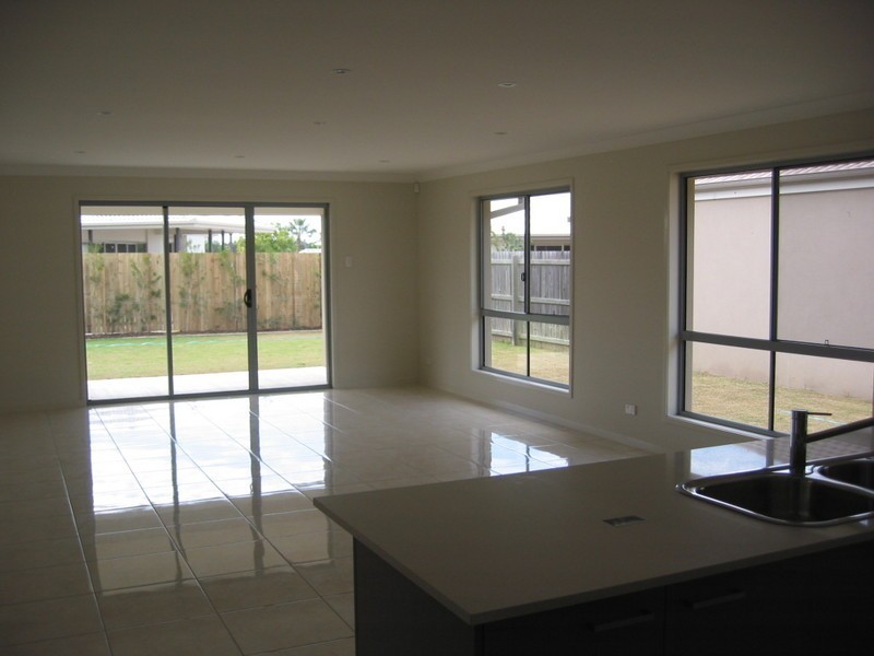 12  Pectoral Place, Banksia Beach QLD 4507