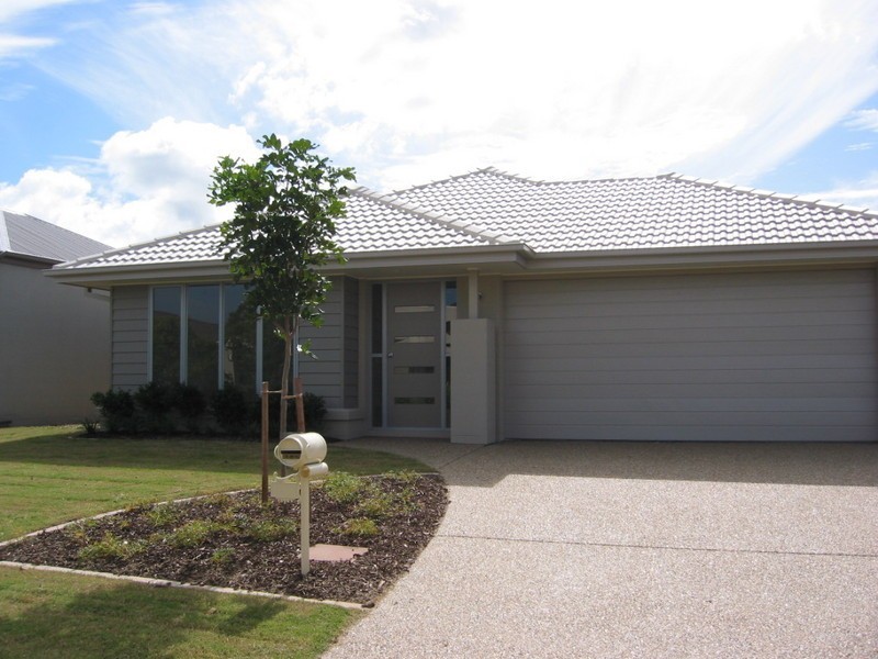 12  Pectoral Place, Banksia Beach QLD 4507