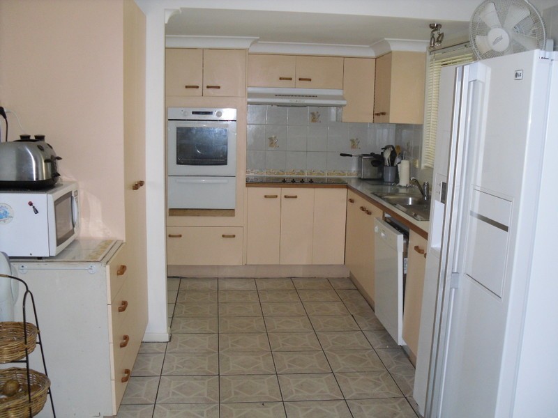 13 Crouch Avenue, Bongaree QLD 4507