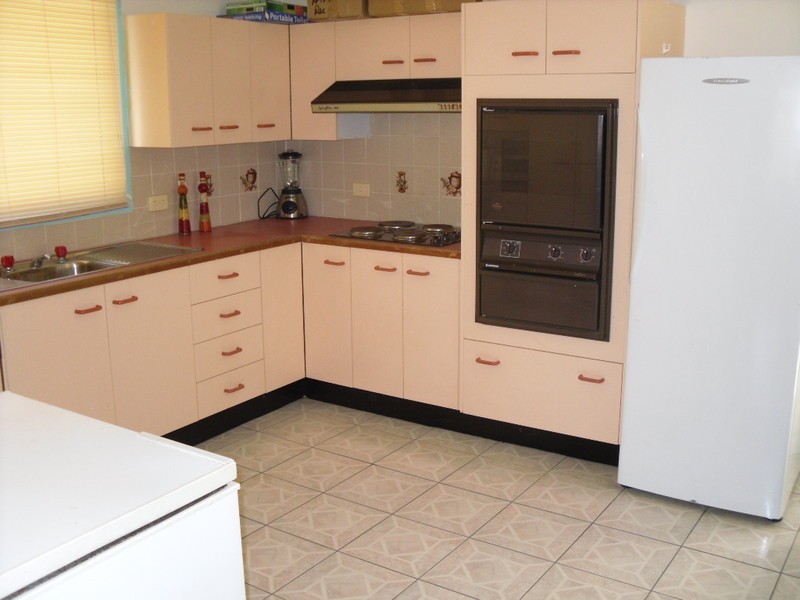 13 Crouch Avenue, Bongaree QLD 4507