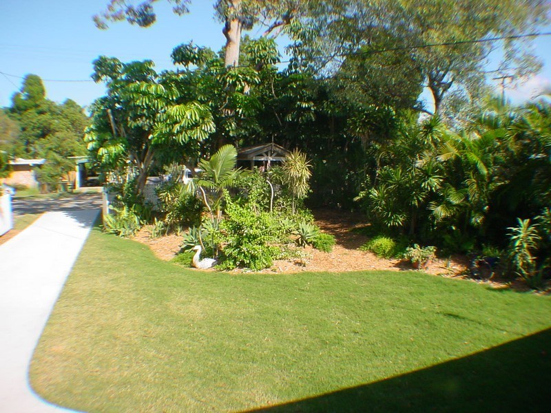 27 Cumming Street, Bongaree QLD 4507