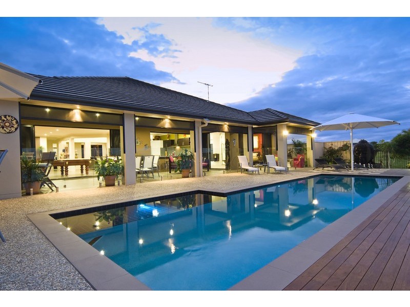 20 Teal Boulevarde, Banksia Beach QLD 4507