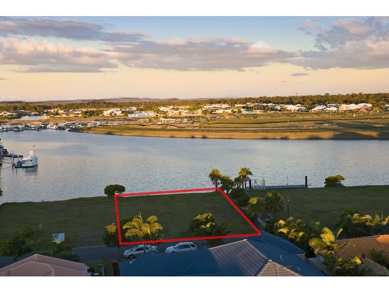 16 Teal Boulevarde, Banksia Beach QLD 4507