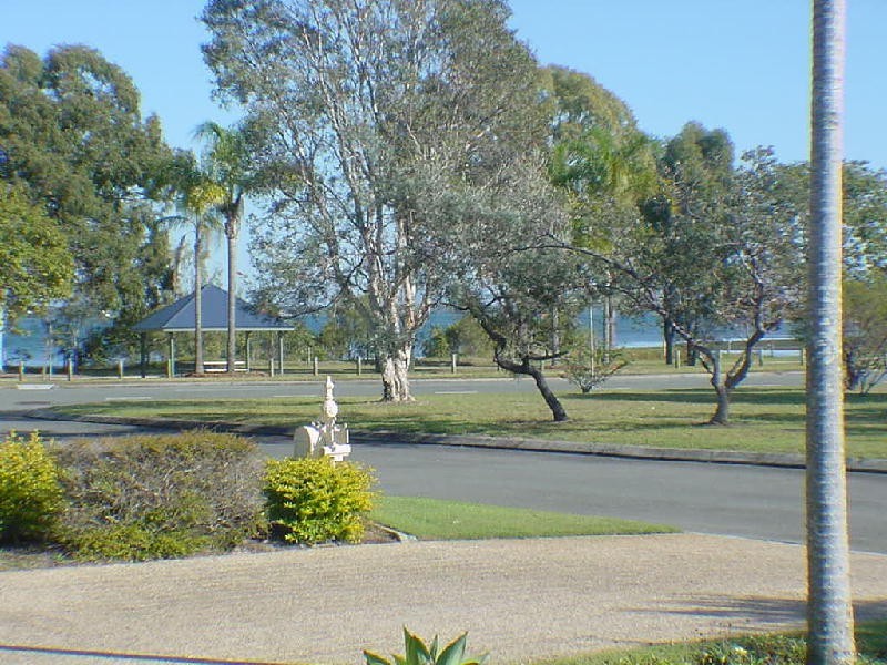 6 Elizabeth Batts Court, Banksia Beach QLD 4507