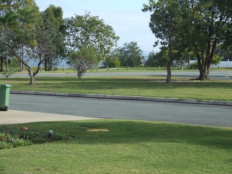 6 Elizabeth Batts Court, Banksia Beach QLD 4507