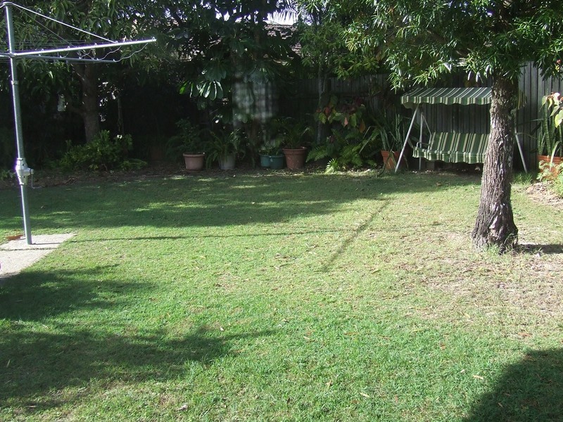 6 Elizabeth Batts Court, Banksia Beach QLD 4507