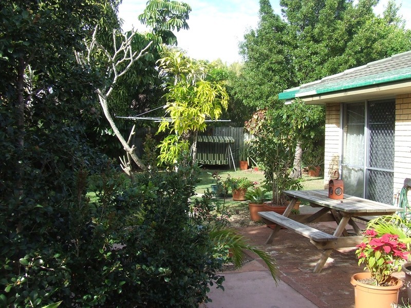 6 Elizabeth Batts Court, Banksia Beach QLD 4507