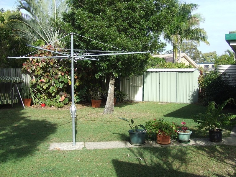 6 Elizabeth Batts Court, Banksia Beach QLD 4507