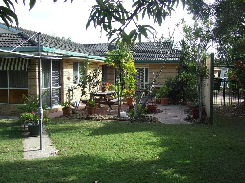 6 Elizabeth Batts Court, Banksia Beach QLD 4507