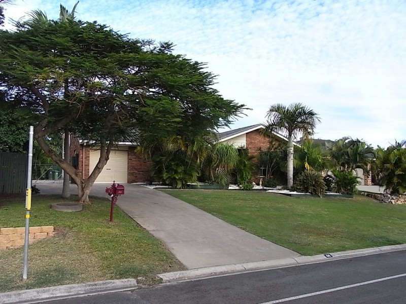 44 Lachlan Crescent, Sandstone Point QLD 4511