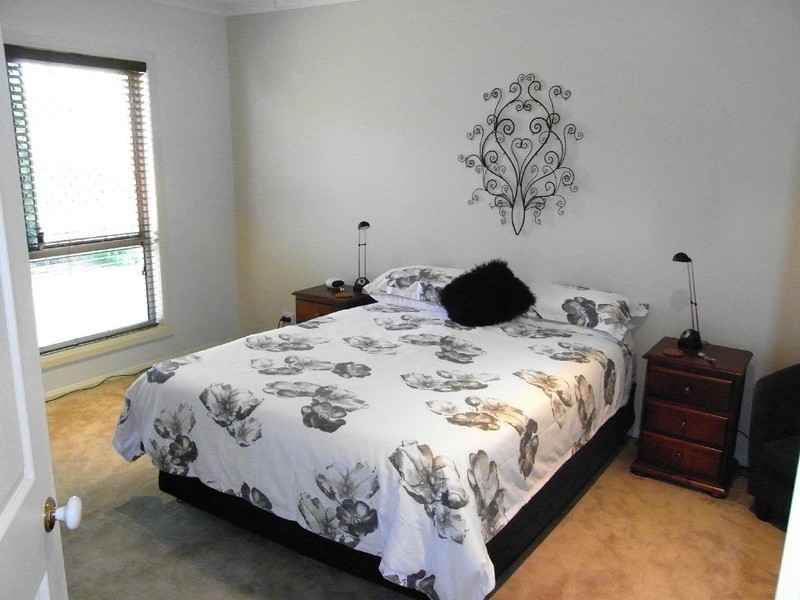 16 Scarborough Court, Sandstone Point QLD 4511