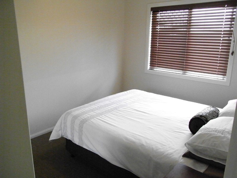 16 Scarborough Court, Sandstone Point QLD 4511