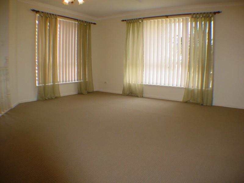 1 Whitepatch Esplanade, Banksia Beach QLD 4507