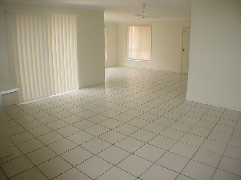1 Whitepatch Esplanade, Banksia Beach QLD 4507
