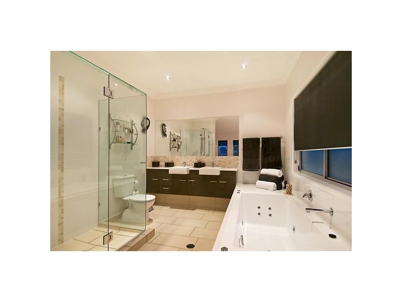 19 The Promontory, Banksia Beach QLD 4507