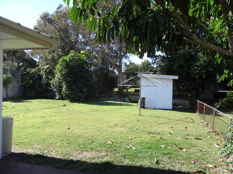 3 Bracken Street, Woorim QLD 4507