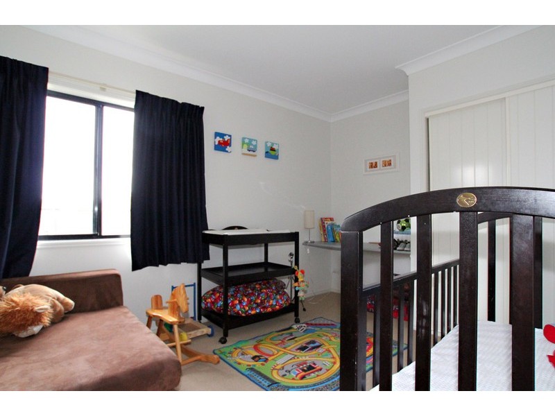 32 Aird Street, Sandstone Point QLD 4511