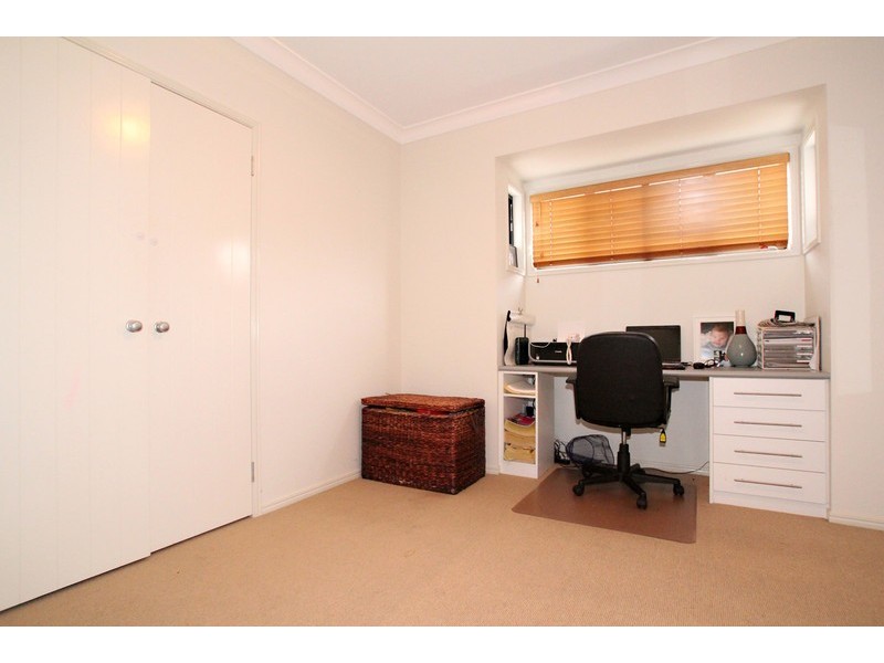 32 Aird Street, Sandstone Point QLD 4511