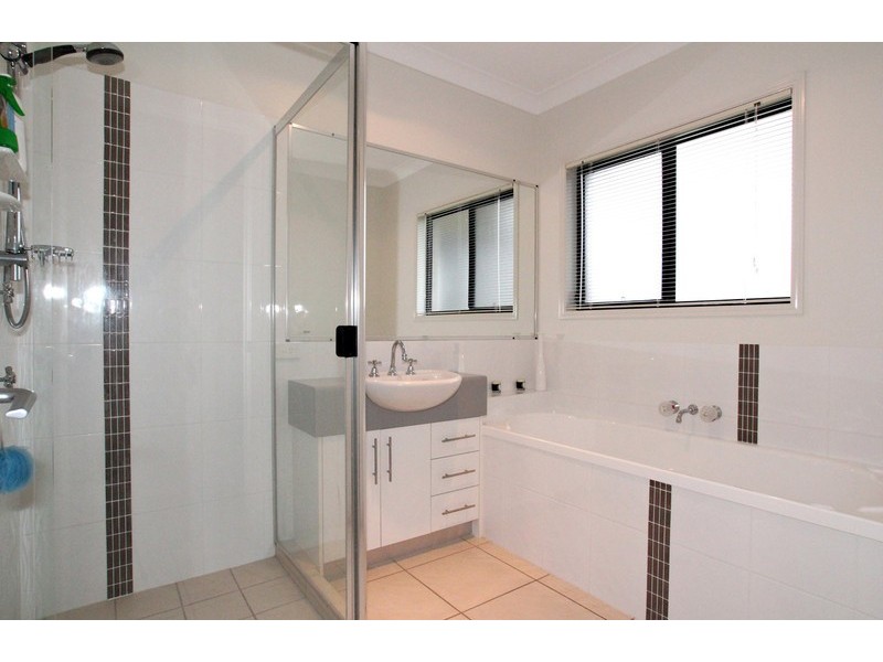 32 Aird Street, Sandstone Point QLD 4511