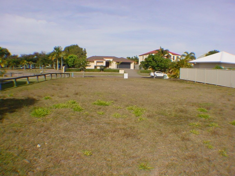 135 Voyagers Drive, Banksia Beach QLD 4507