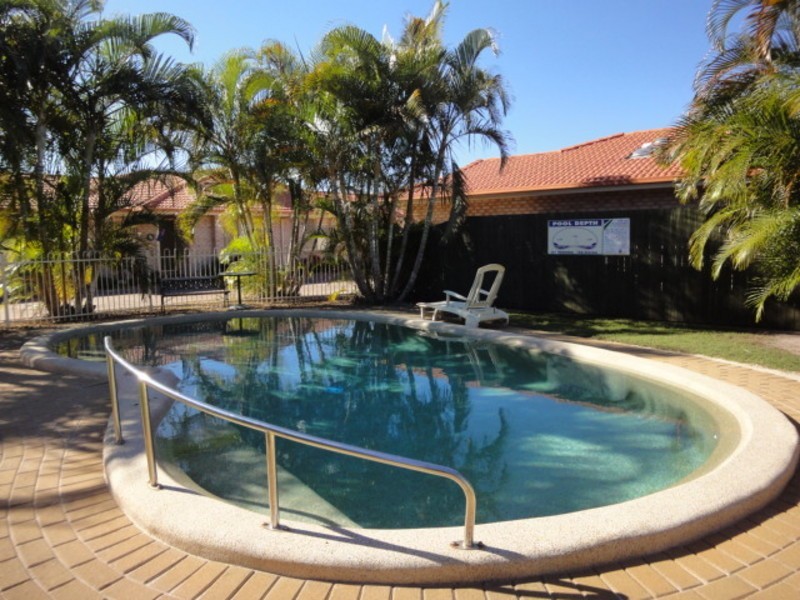 24/7 Coolgarra Avenue, Bongaree QLD 4507