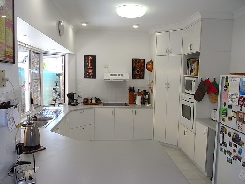 10 Village Avenue, Bongaree QLD 4507