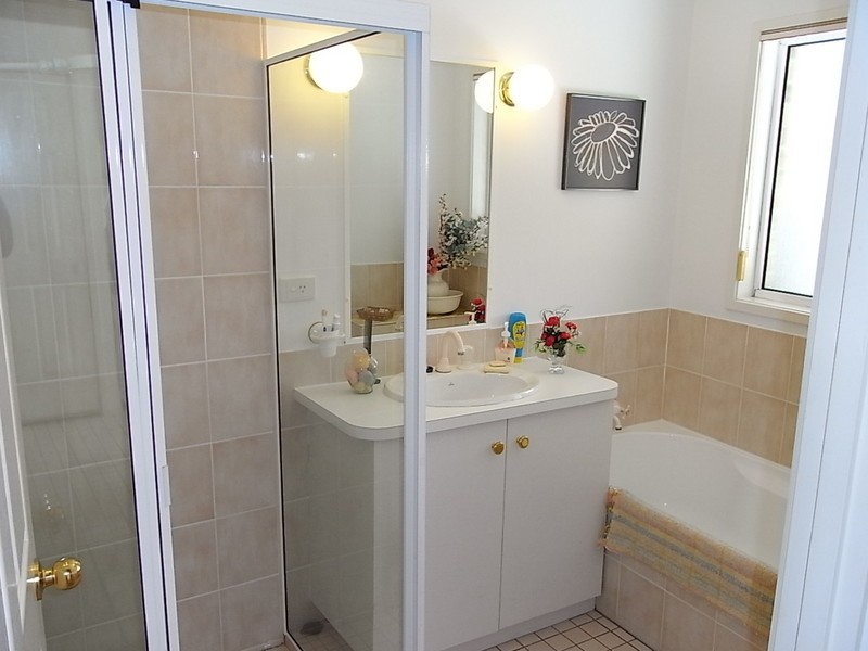 10 Village Avenue, Bongaree QLD 4507