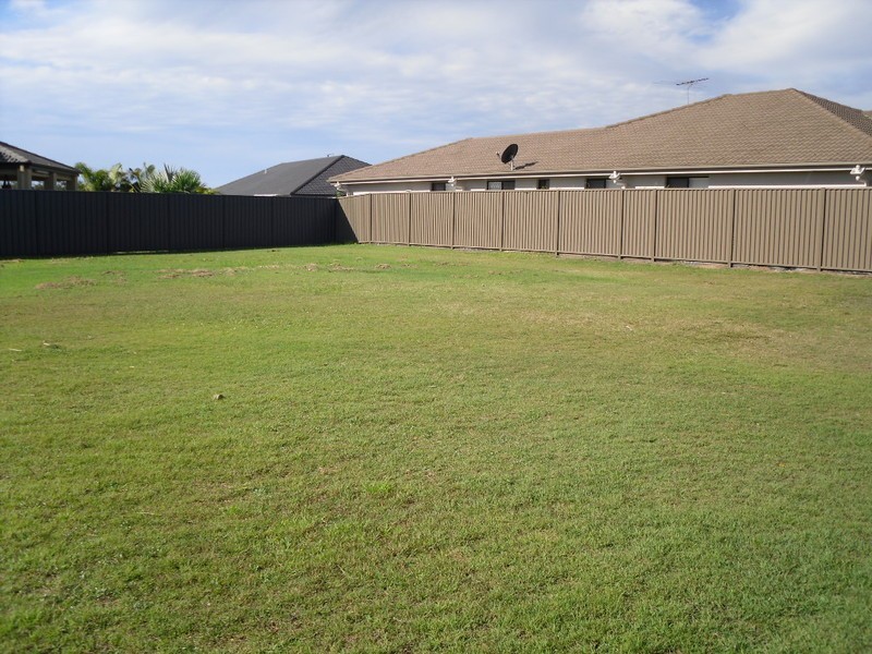 69 Raptor Parade, Banksia Beach QLD 4507