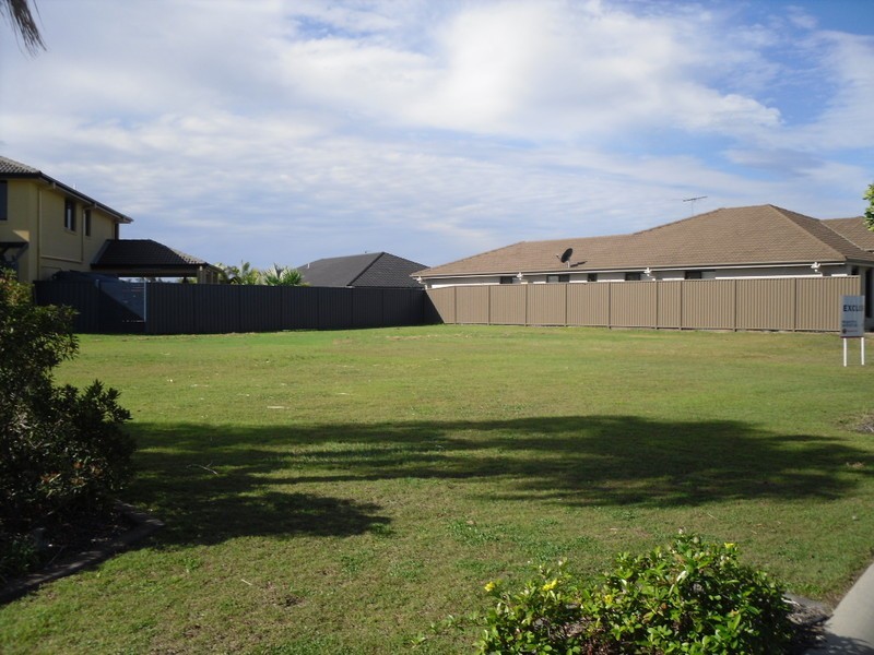 69 Raptor Parade, Banksia Beach QLD 4507